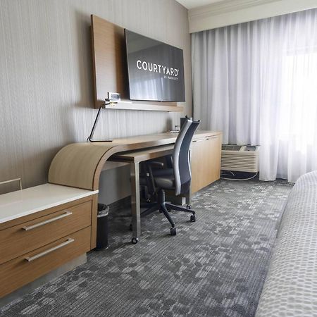 מלון Courtyard By Marriott Cleveland ווילובי מראה חיצוני תמונה