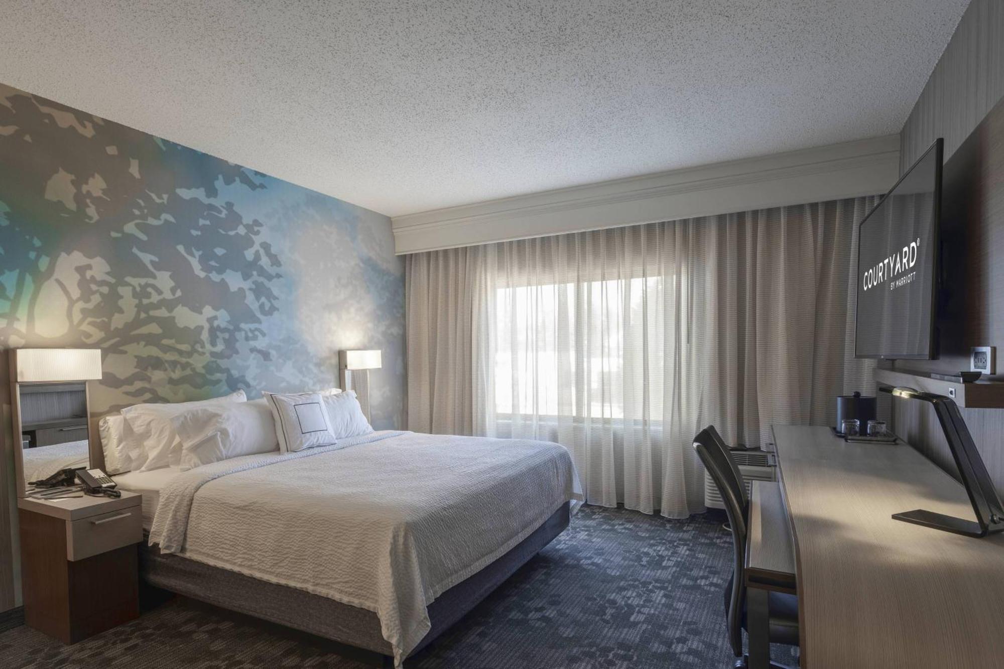 מלון Courtyard By Marriott Cleveland ווילובי מראה חיצוני תמונה
