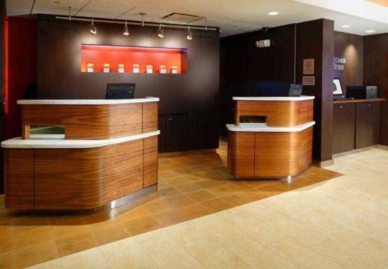 מלון Courtyard By Marriott Cleveland ווילובי מראה פנימי תמונה